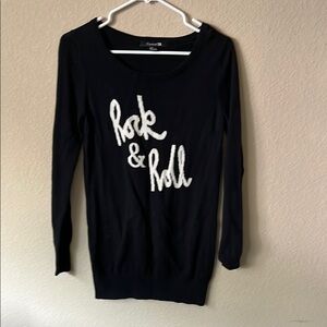 Forever 21 Black and White Crew Neck Sweater